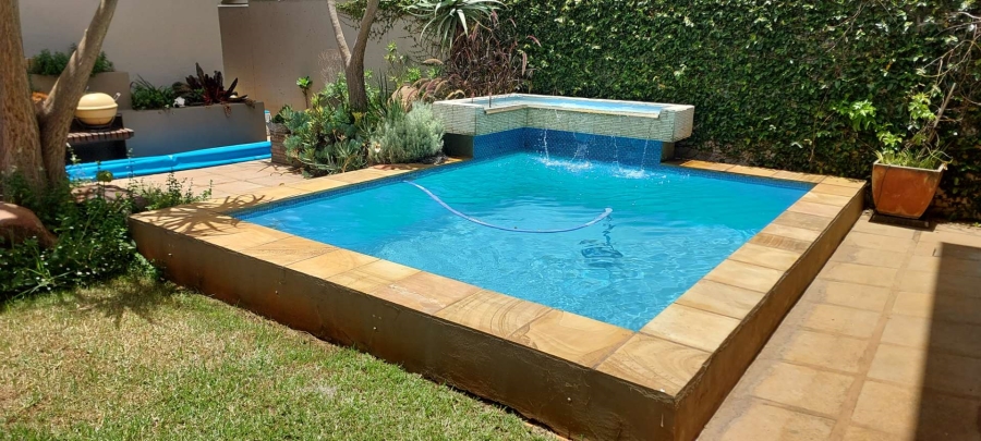 3 Bedroom Property for Sale in Silverwoods Country Estate Gauteng