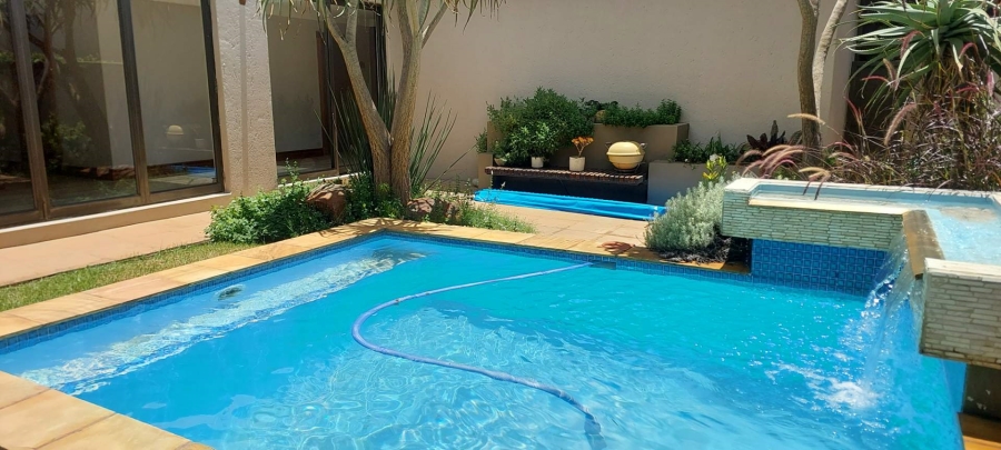 3 Bedroom Property for Sale in Silverwoods Country Estate Gauteng