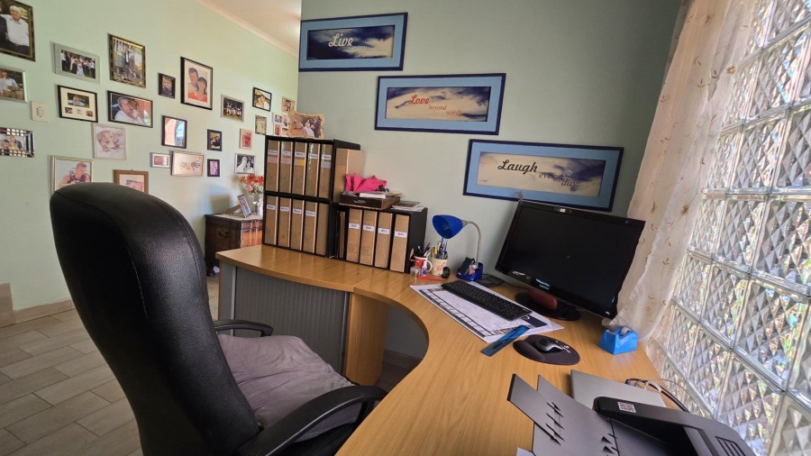 4 Bedroom Property for Sale in Randhart Gauteng