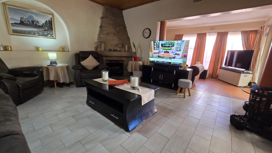 4 Bedroom Property for Sale in Randhart Gauteng