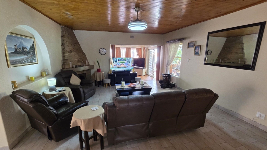 4 Bedroom Property for Sale in Randhart Gauteng