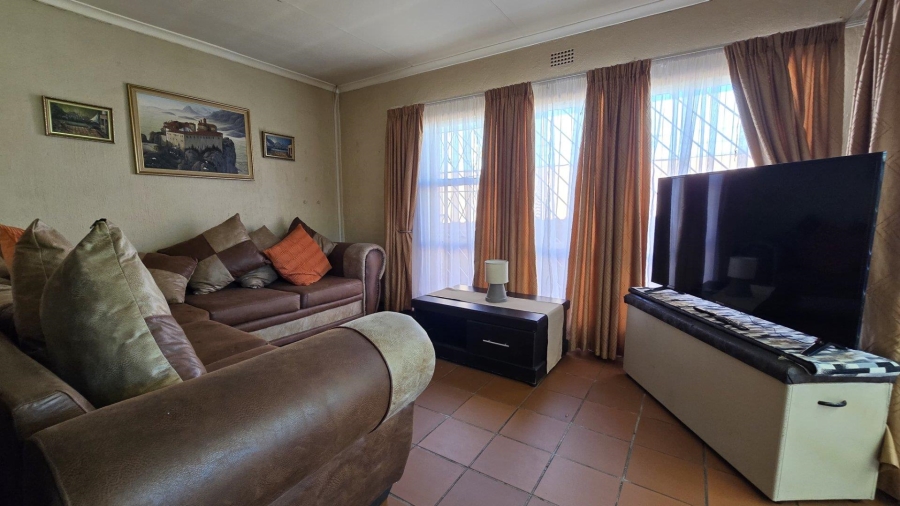 4 Bedroom Property for Sale in Randhart Gauteng