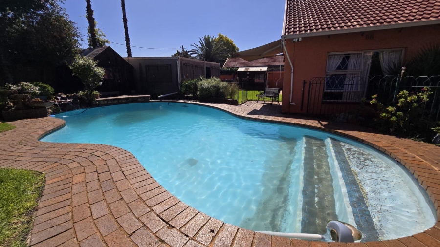 4 Bedroom Property for Sale in Randhart Gauteng