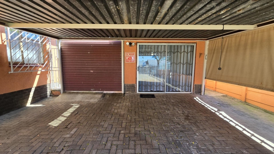 4 Bedroom Property for Sale in Randhart Gauteng