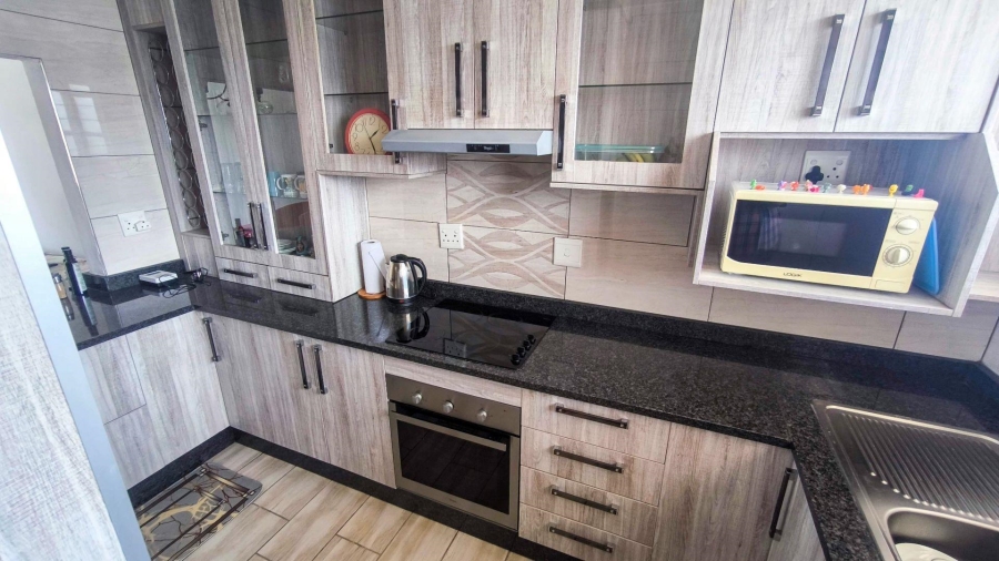 2 Bedroom Property for Sale in Raceview Gauteng