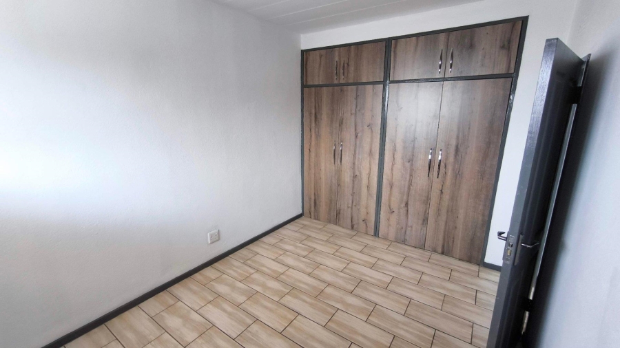 2 Bedroom Property for Sale in Raceview Gauteng