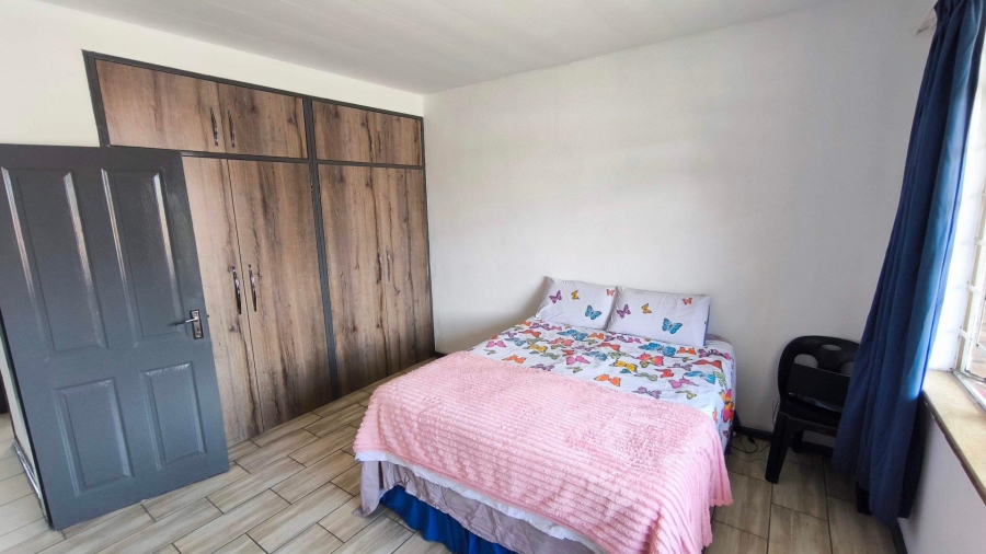 2 Bedroom Property for Sale in Raceview Gauteng