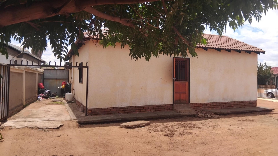 2 Bedroom Property for Sale in Mabopane Unit X Gauteng