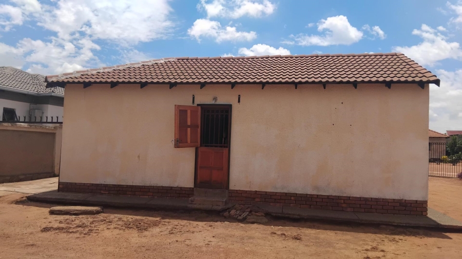 2 Bedroom Property for Sale in Mabopane Unit X Gauteng