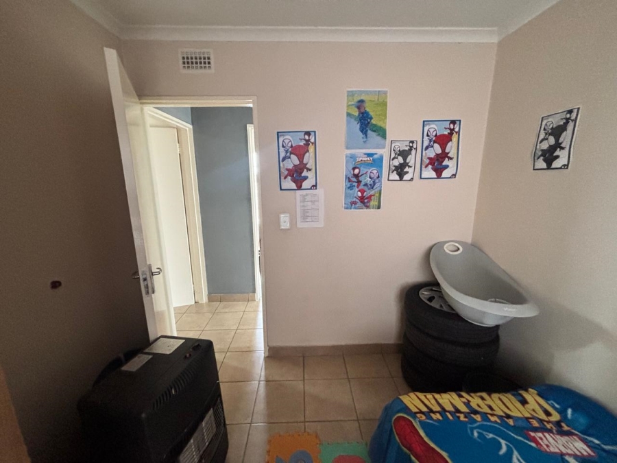 To Let 3 Bedroom Property for Rent in Thatch Hill Estate Gauteng