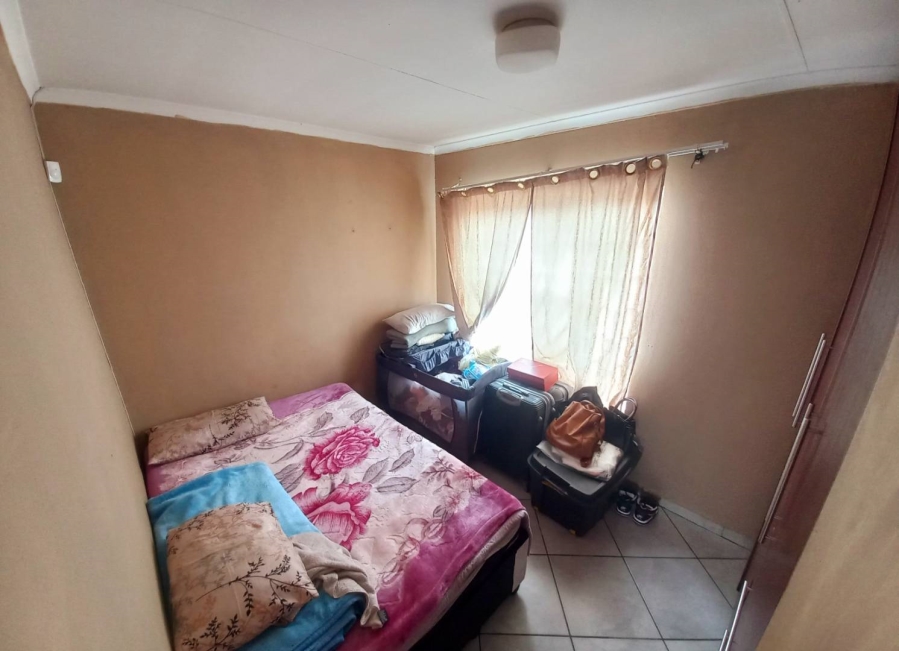 2 Bedroom Property for Sale in Kirkney Gauteng