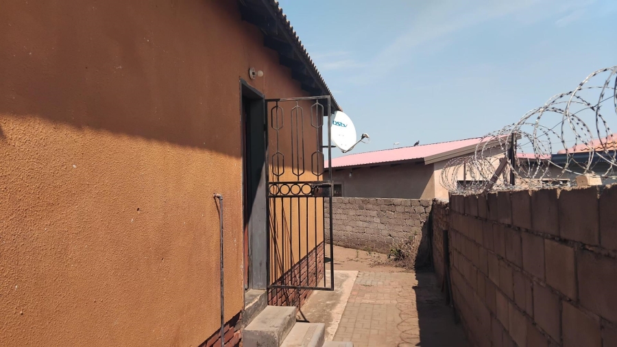 2 Bedroom Property for Sale in Mabopane Unit S Gauteng