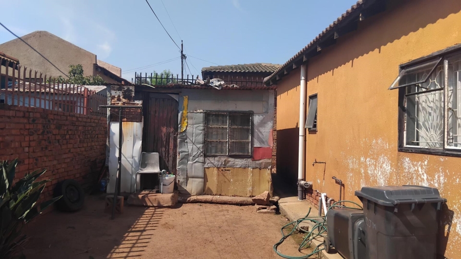 2 Bedroom Property for Sale in Mabopane Unit S Gauteng