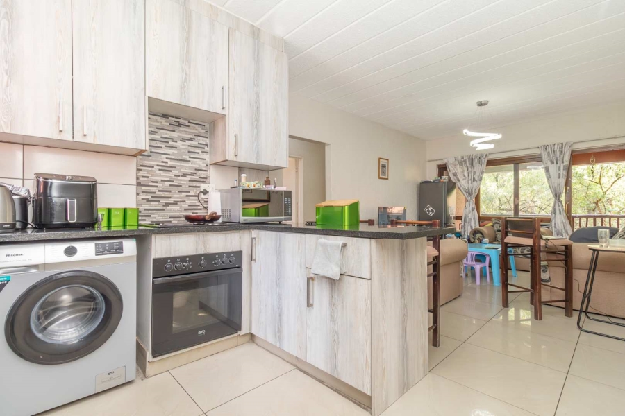 2 Bedroom Property for Sale in Sunninghill Gauteng