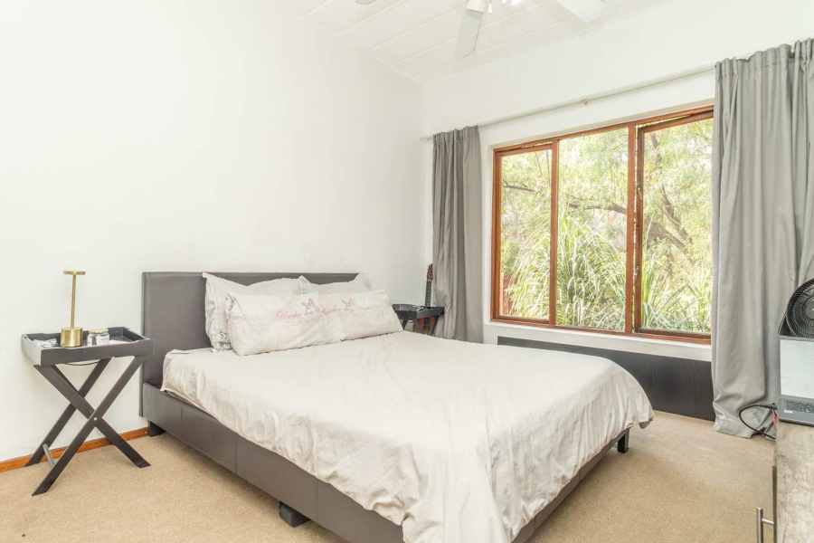 2 Bedroom Property for Sale in Sunninghill Gauteng