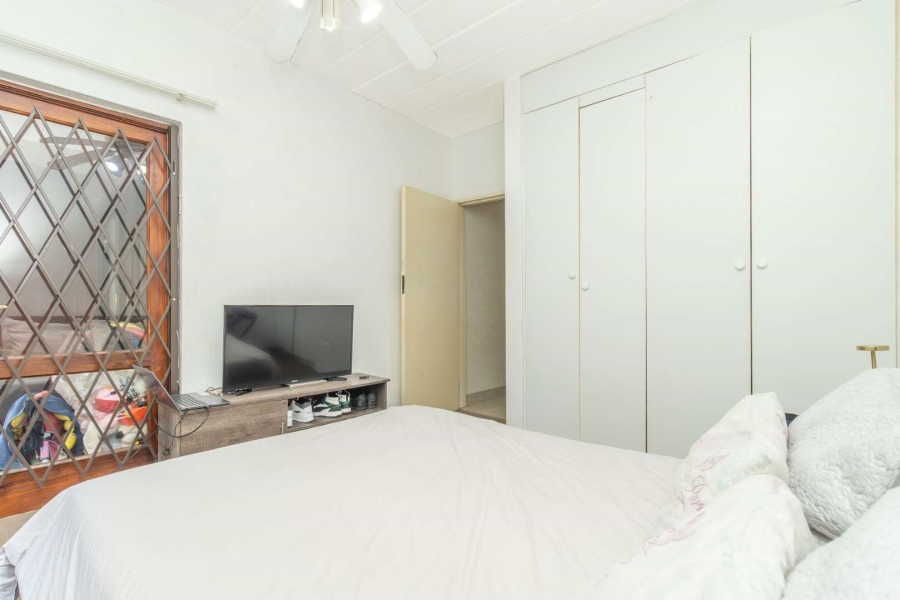 2 Bedroom Property for Sale in Sunninghill Gauteng