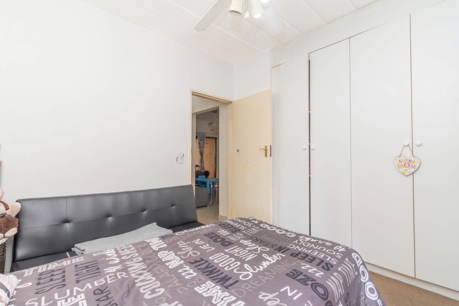 2 Bedroom Property for Sale in Sunninghill Gauteng