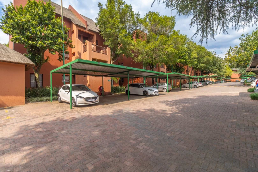 2 Bedroom Property for Sale in Sunninghill Gauteng