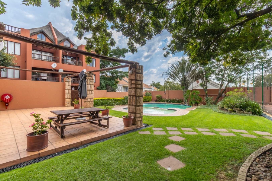 2 Bedroom Property for Sale in Sunninghill Gauteng