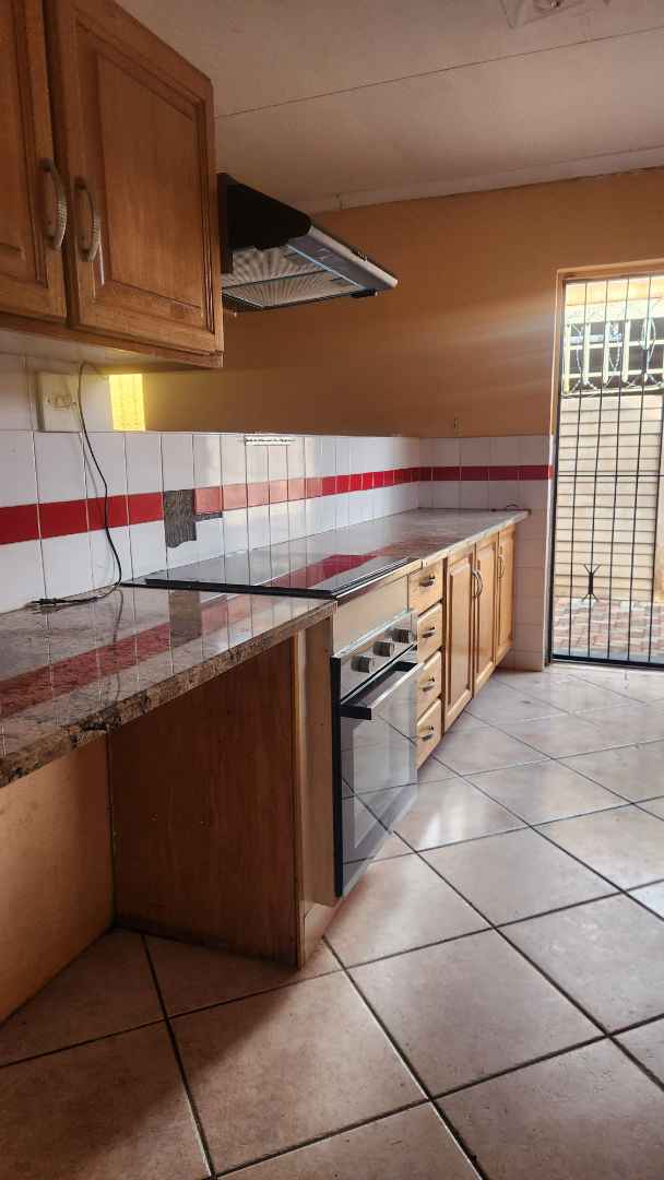 To Let 2 Bedroom Property for Rent in Chantelle Gauteng