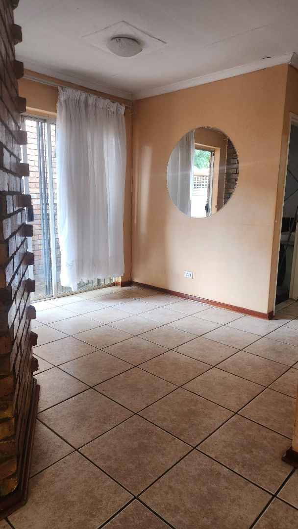 To Let 2 Bedroom Property for Rent in Chantelle Gauteng