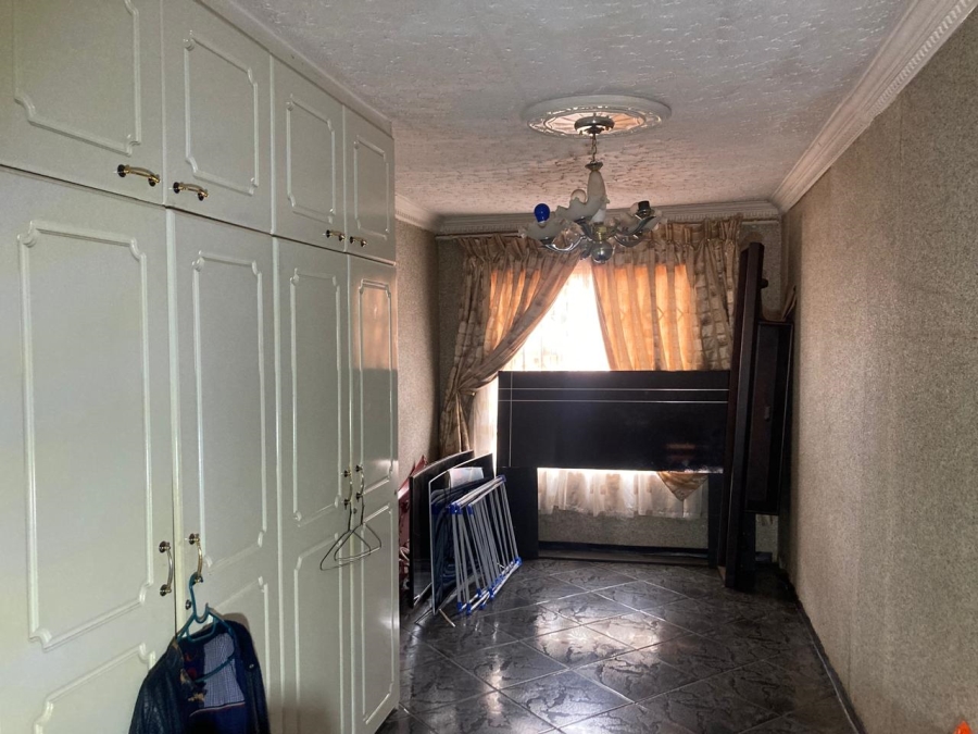 4 Bedroom Property for Sale in Protea Glen Gauteng