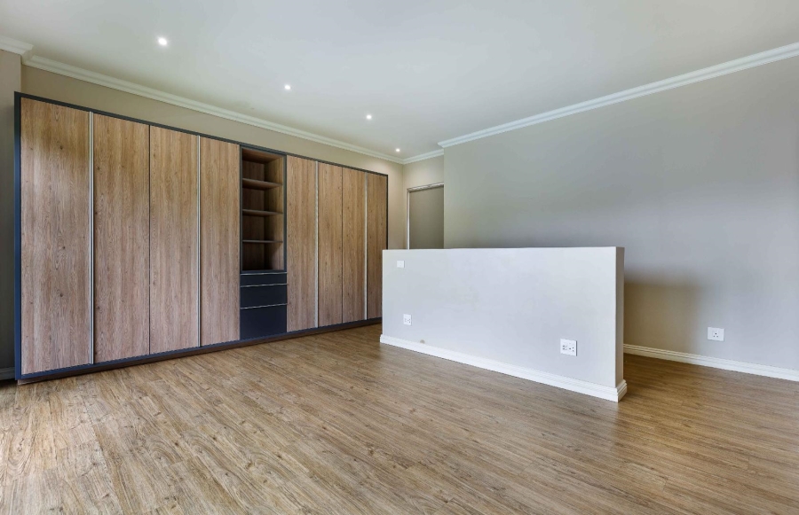 3 Bedroom Property for Sale in Moreleta Park Gauteng