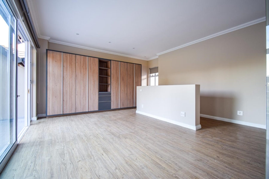 3 Bedroom Property for Sale in Moreleta Park Gauteng