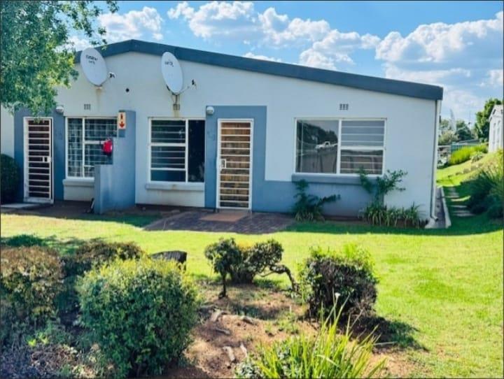 2 Bedroom Property for Sale in Ridgeway Ext 3 Gauteng