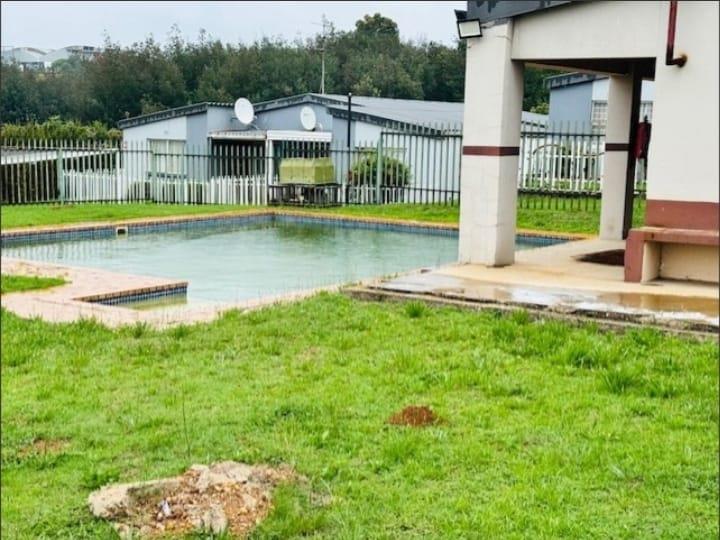 2 Bedroom Property for Sale in Ridgeway Ext 3 Gauteng