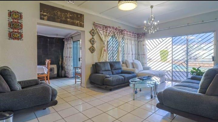 4 Bedroom Property for Sale in Rewlatch Gauteng