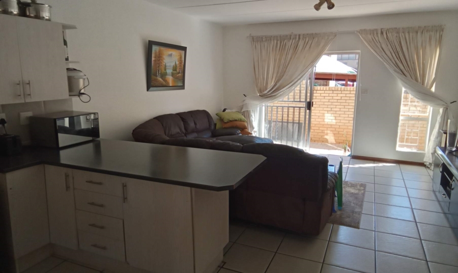 3 Bedroom Property for Sale in Fairland Gauteng