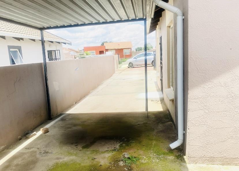 2 Bedroom Property for Sale in Windmill Park Gauteng