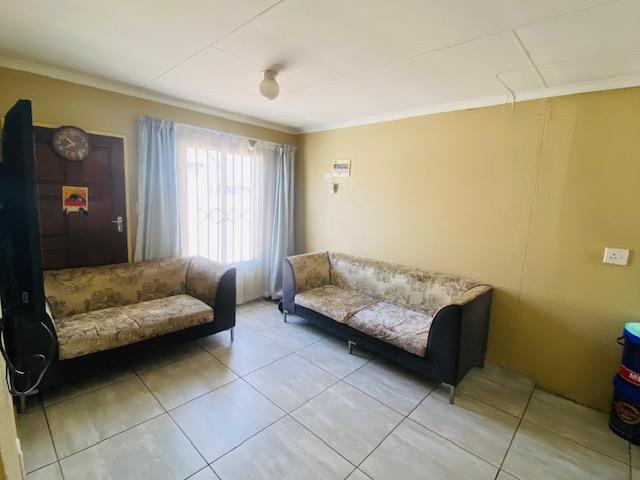 2 Bedroom Property for Sale in Windmill Park Gauteng