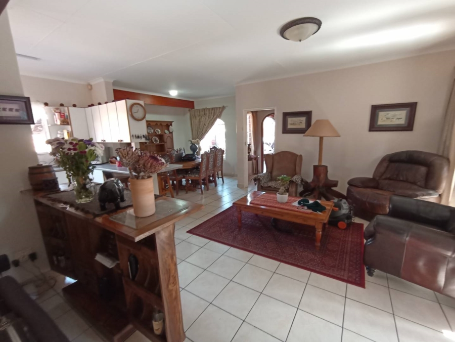 8 Bedroom Property for Sale in Ferndale Gauteng
