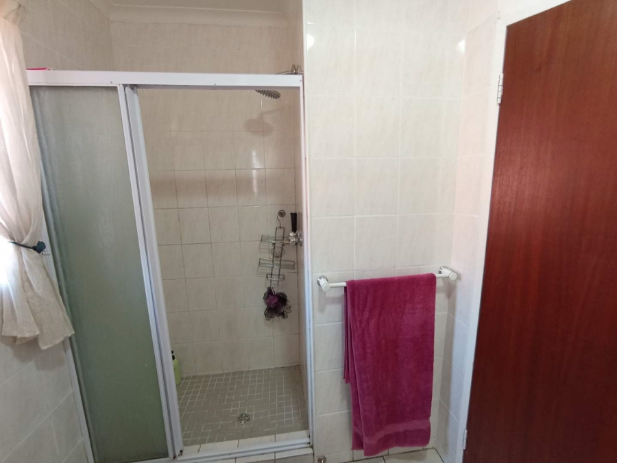 8 Bedroom Property for Sale in Ferndale Gauteng