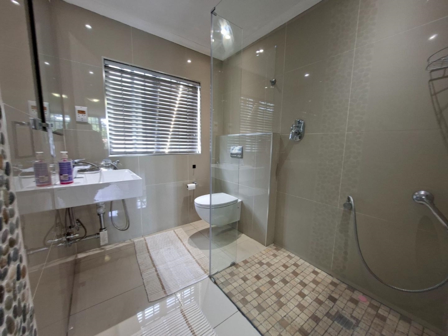 To Let 4 Bedroom Property for Rent in Morningside Gauteng