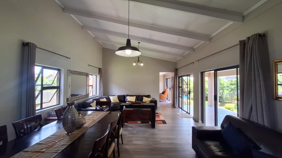 To Let 4 Bedroom Property for Rent in Broadacres Gauteng