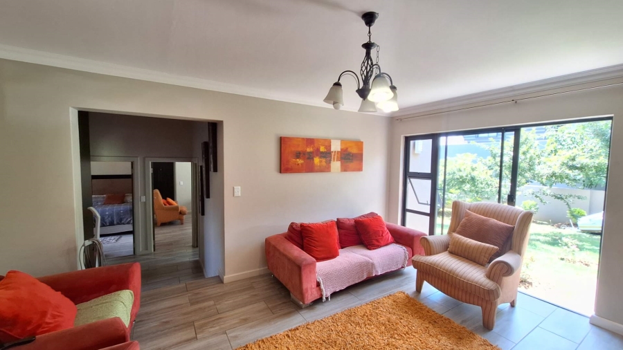 To Let 4 Bedroom Property for Rent in Broadacres Gauteng