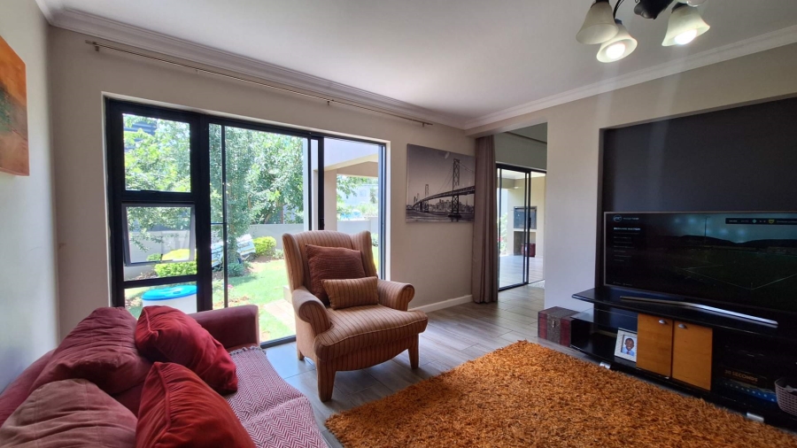 To Let 4 Bedroom Property for Rent in Broadacres Gauteng