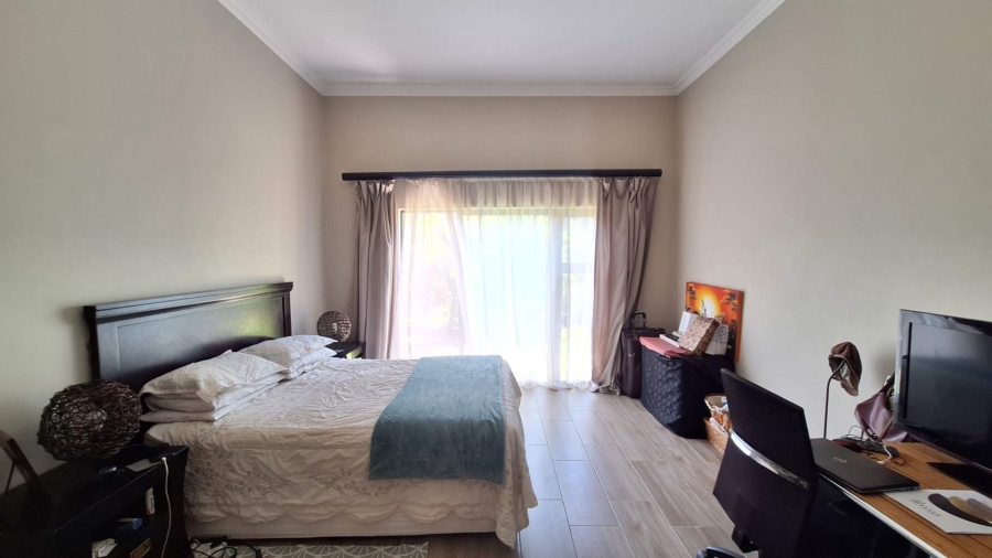 To Let 4 Bedroom Property for Rent in Broadacres Gauteng