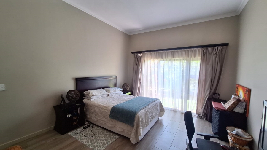 To Let 4 Bedroom Property for Rent in Broadacres Gauteng