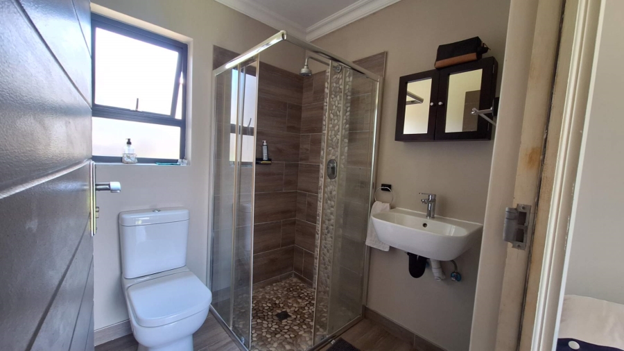 To Let 4 Bedroom Property for Rent in Broadacres Gauteng