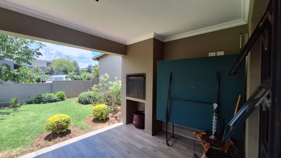 To Let 4 Bedroom Property for Rent in Broadacres Gauteng