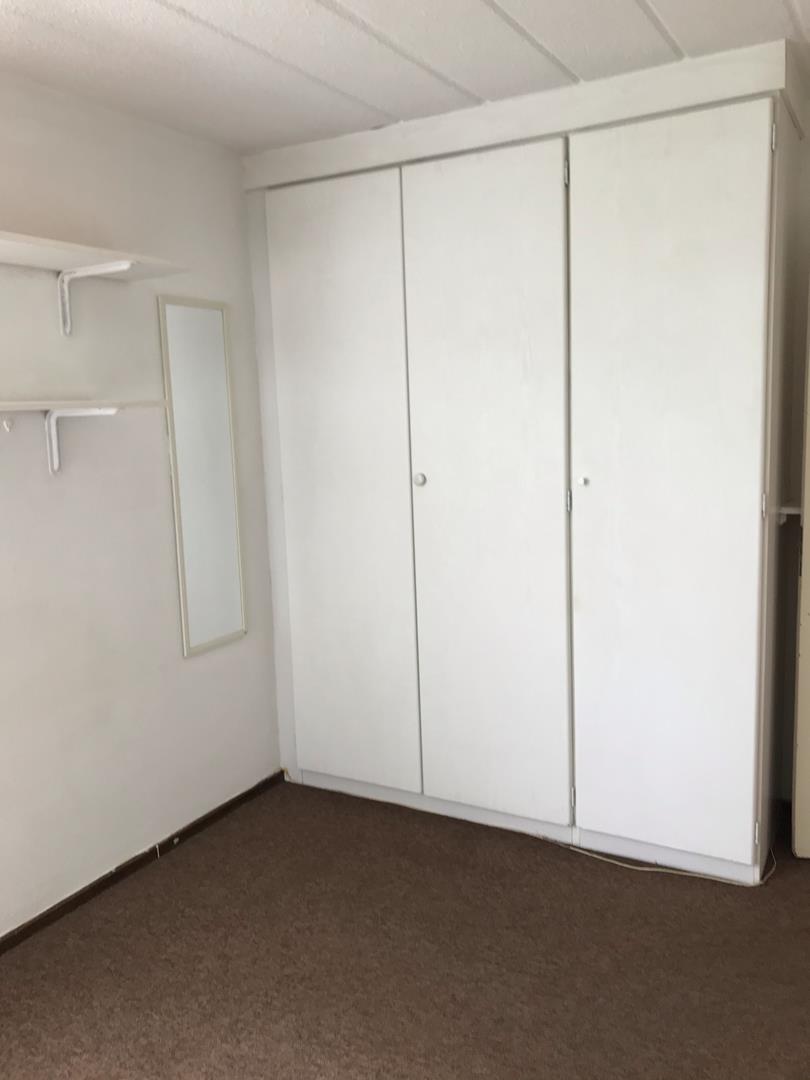 1 Bedroom Property for Sale in Groenkloof Gauteng