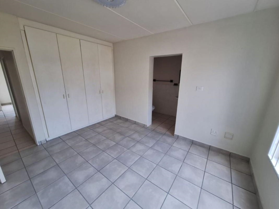 2 Bedroom Property for Sale in Birchleigh Gauteng