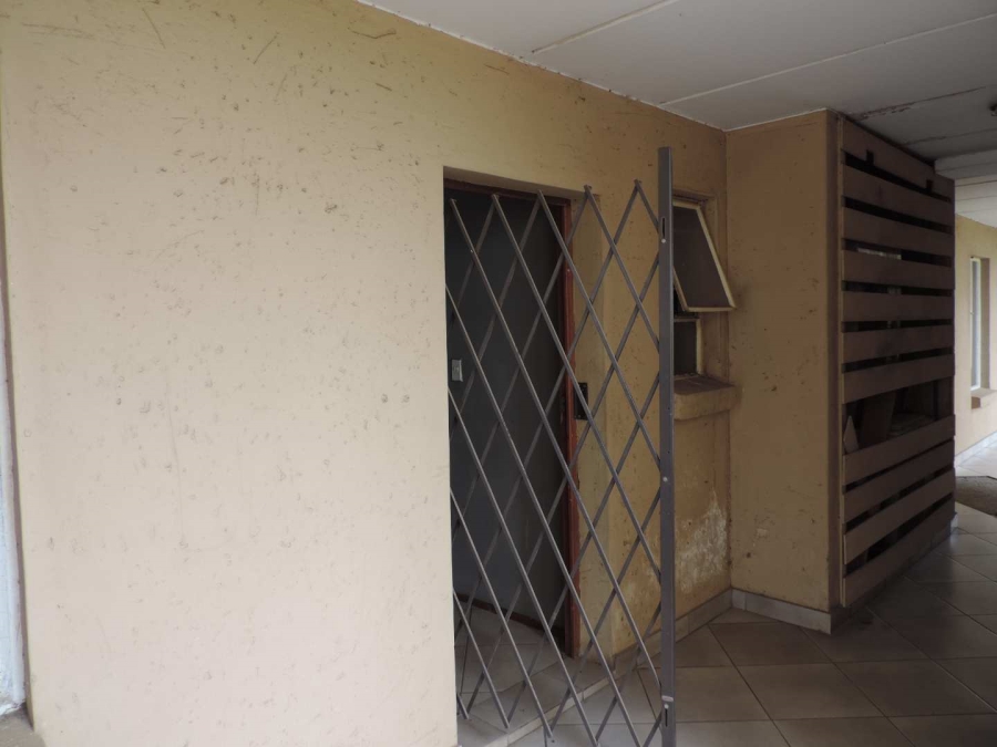 2 Bedroom Property for Sale in Albertsdal Gauteng