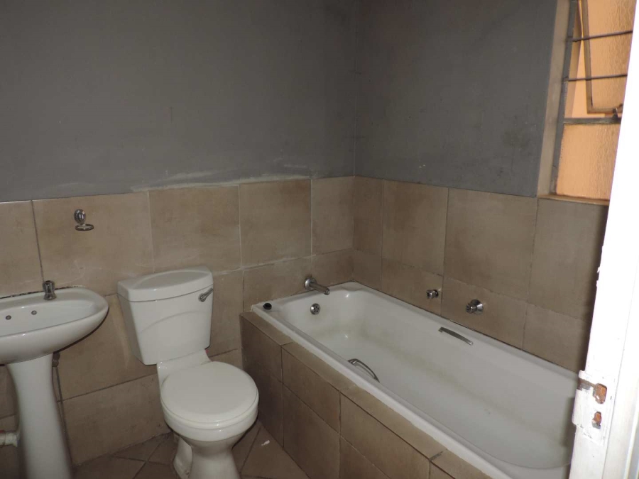 2 Bedroom Property for Sale in Albertsdal Gauteng