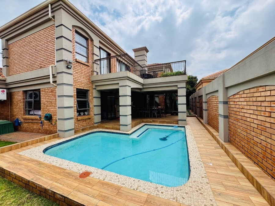 3 Bedroom Property for Sale in Bartlett Gauteng