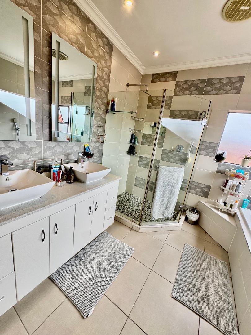 3 Bedroom Property for Sale in Bartlett Gauteng